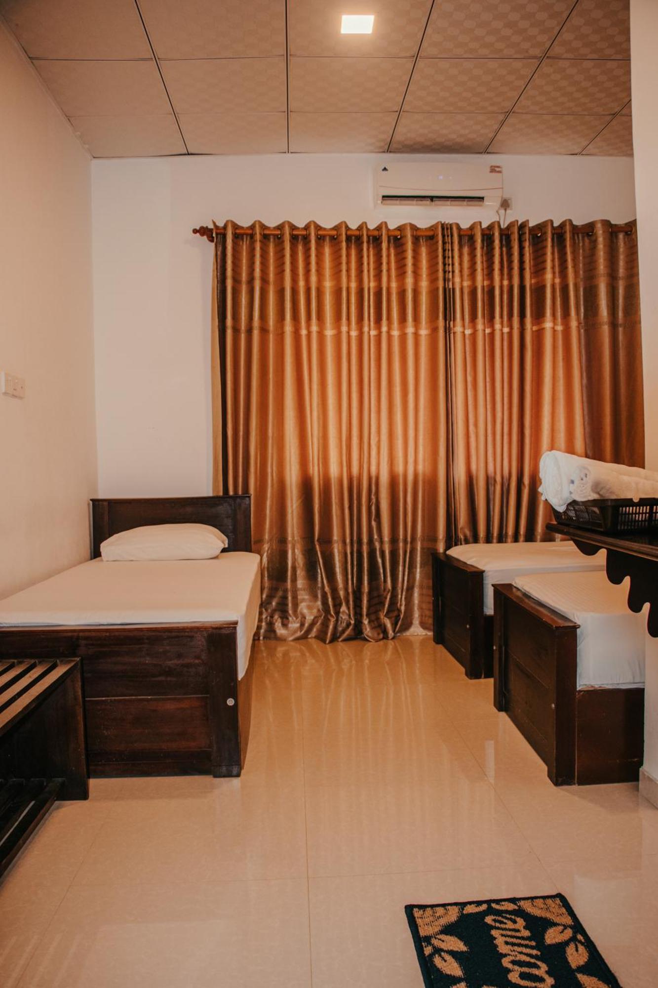 Aqua Hotel يالا المظهر الخارجي الصورة